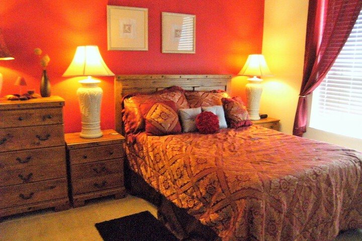 Room 4 of 20