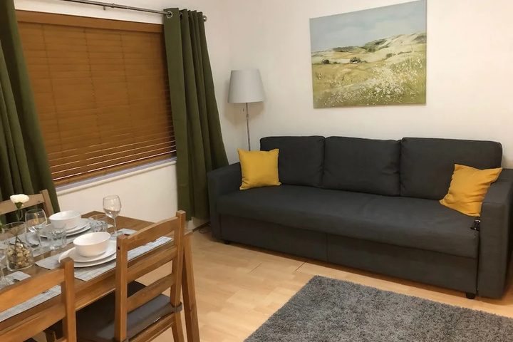 Room 3 of 17