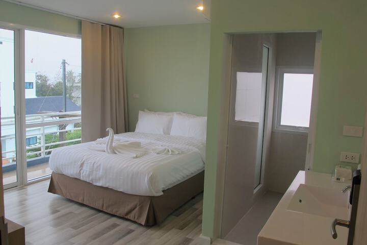 Room 12 of 71