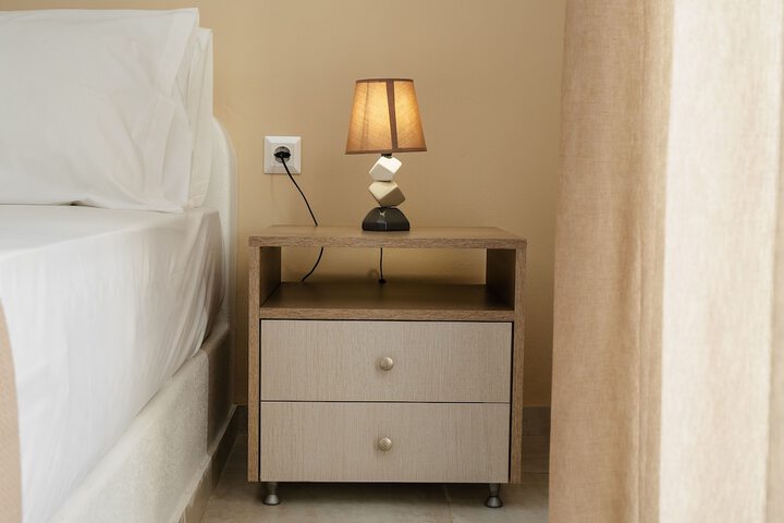 Room 12 of 122