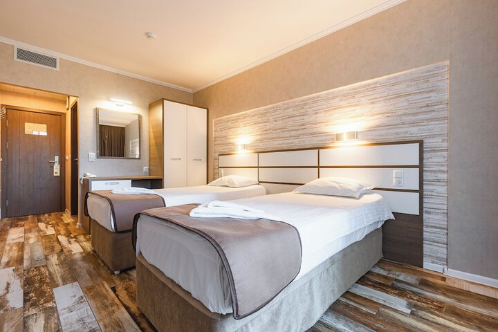 Room 3 of 30