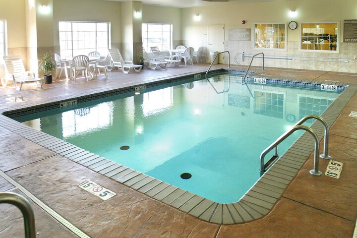 Hotel with Pool