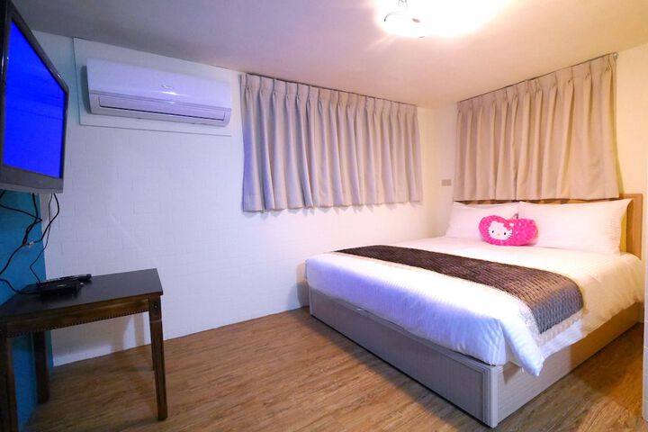 Room 10 of 45