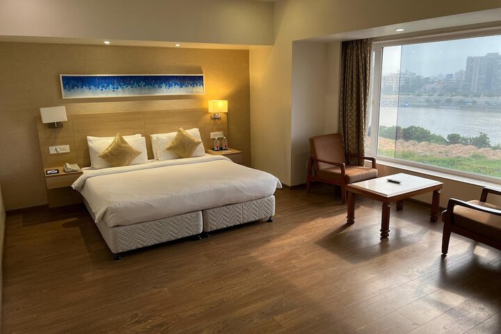 Room 35 of 52