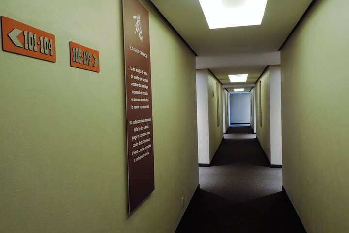 Ballroom/Hall 33 of 36