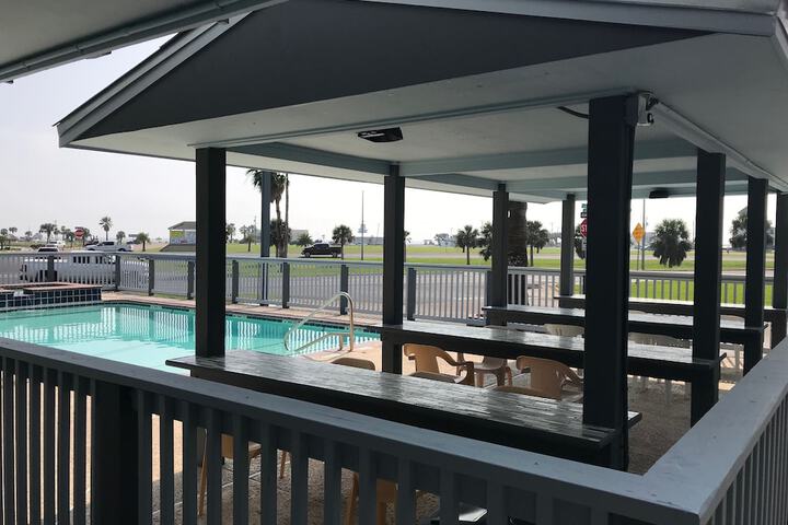 Pool 53 of 74