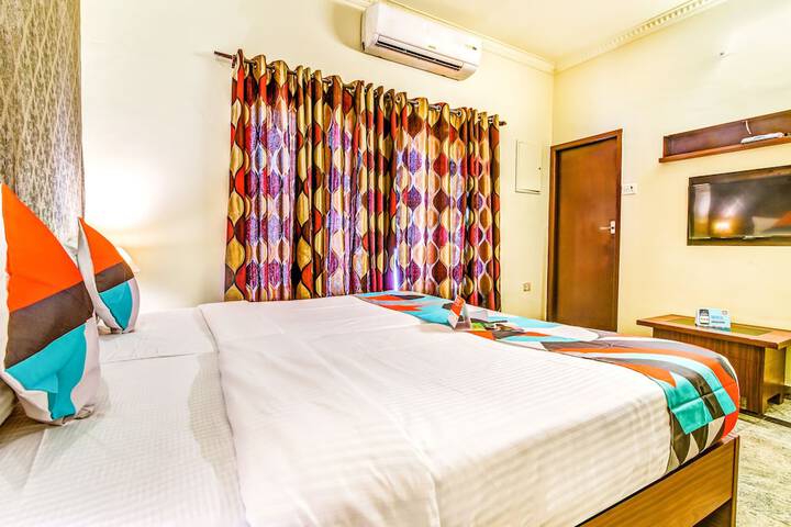 Room 8 of 26