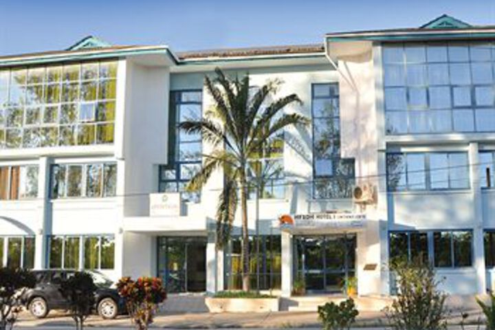 Hifadhi Hotel