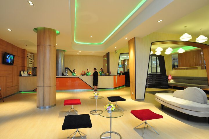 Hotel 2 of 64