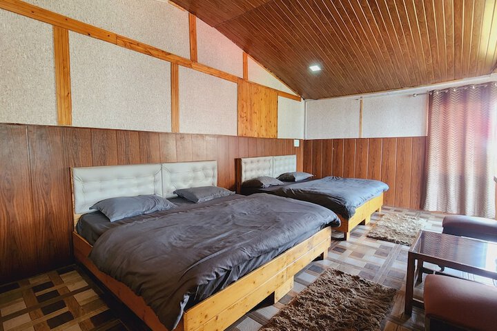 Room 4 of 39