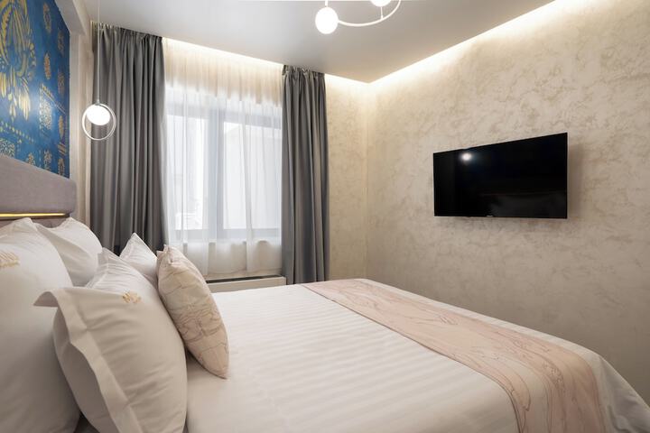 Room 385 of 552