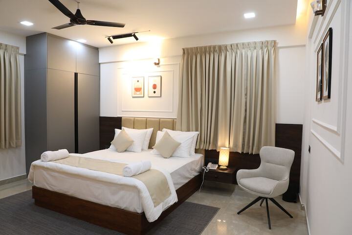 Room 3 of 14