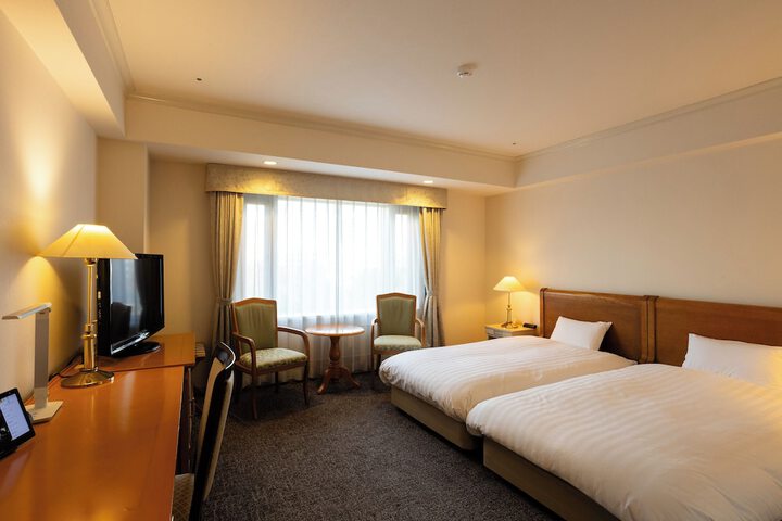 Room 8 of 21