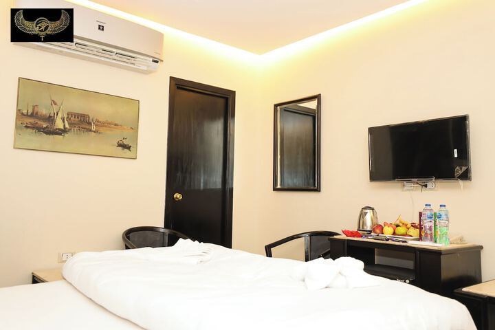 Room 31 of 177