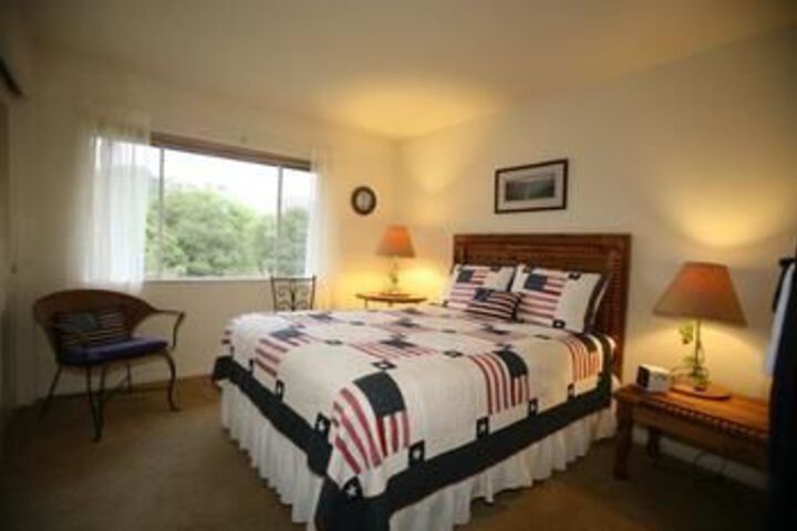 Room 3 of 16