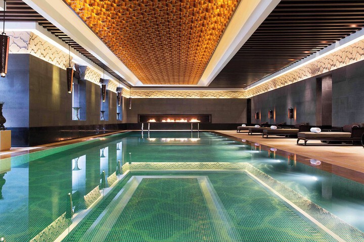 Hotel Pool