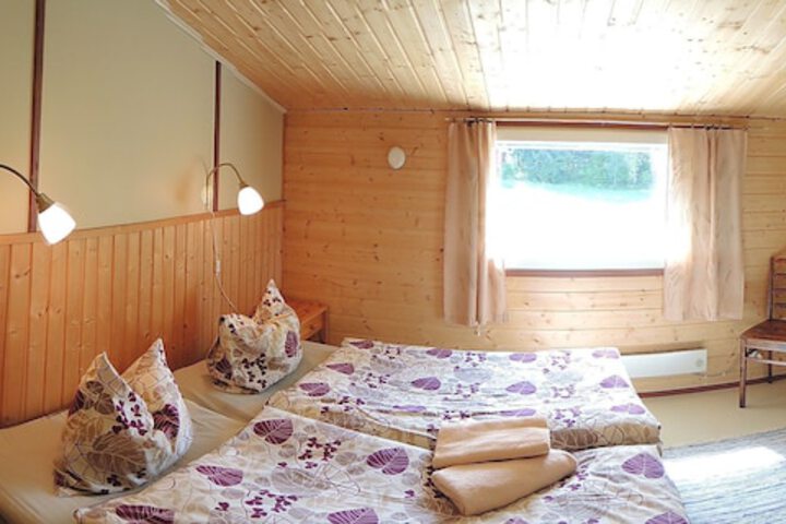 Room 4 of 43