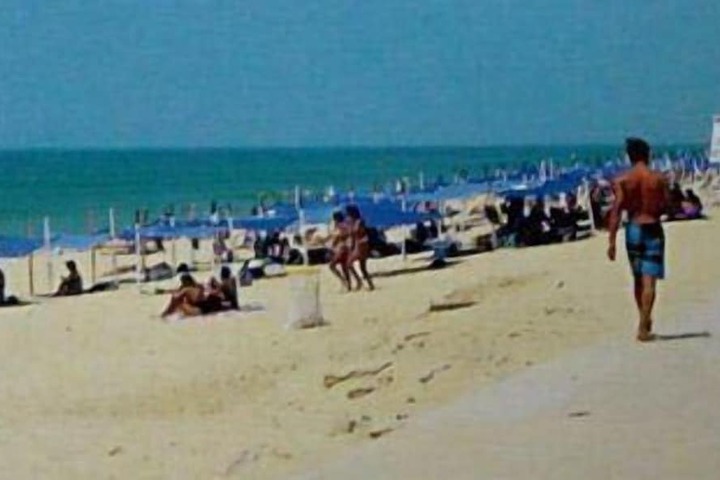 Beach 25 of 34