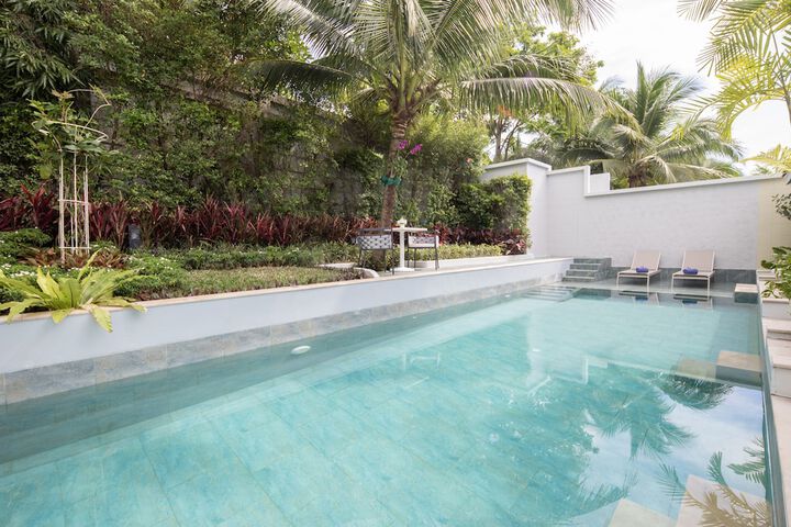 Pool 43 of 68