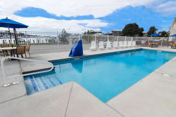 Pool 46 of 64