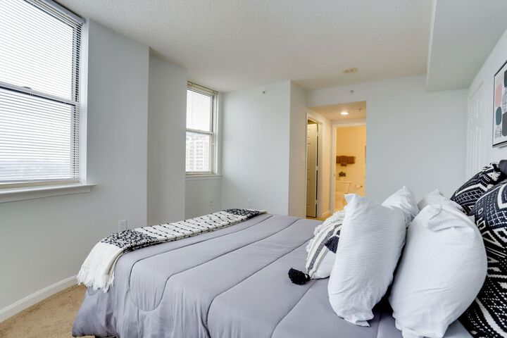 Room 168 of 195