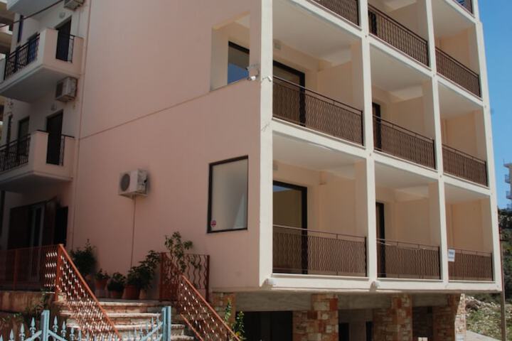 Hotel 32 of 35