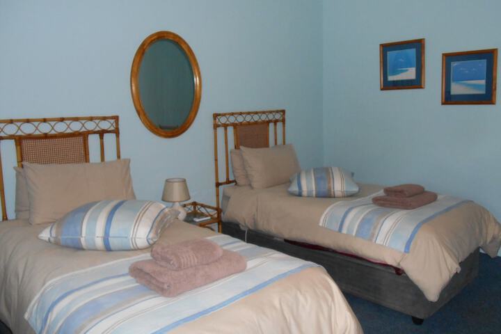 Room 13 of 50