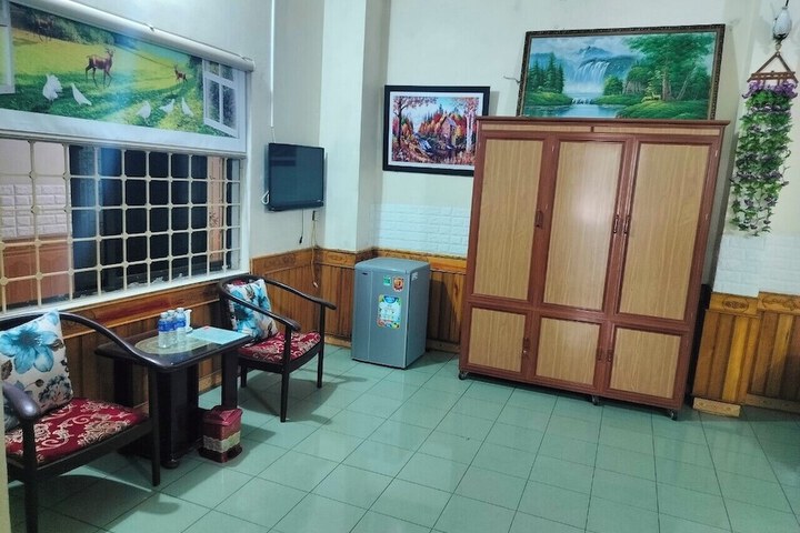 Room 20 of 28