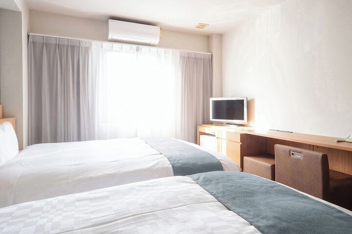 Room 21 of 42