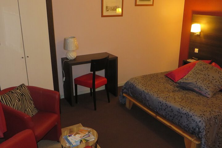 Room 16 of 53
