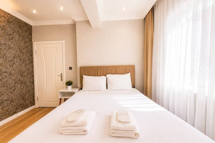 Room 42 of 73