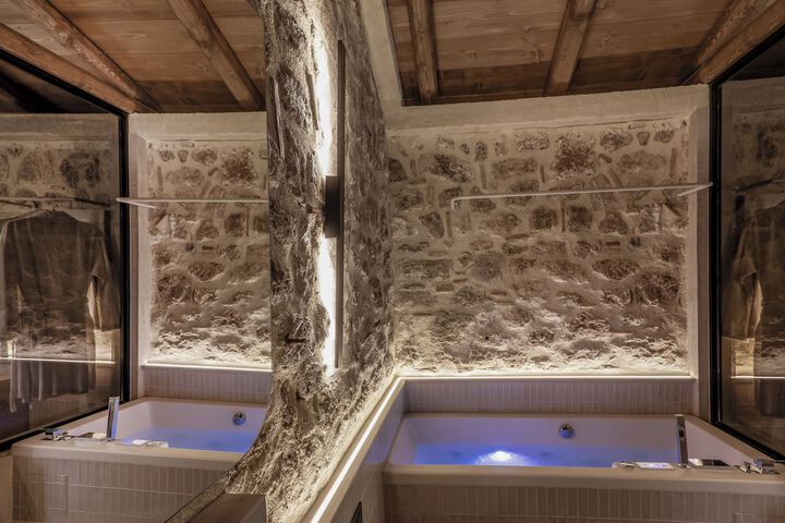 Hot Tub 120 of 166