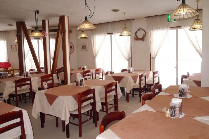 Dining Photos