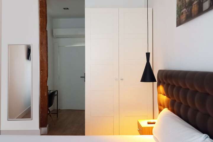 Room 16 of 39