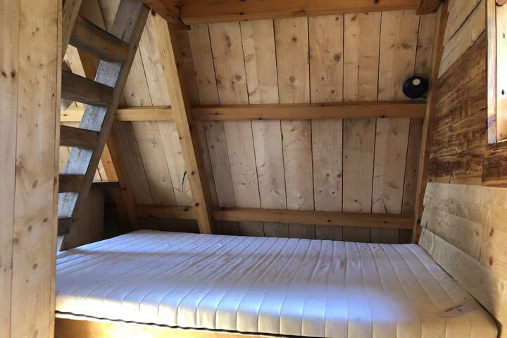 Room 27 of 62