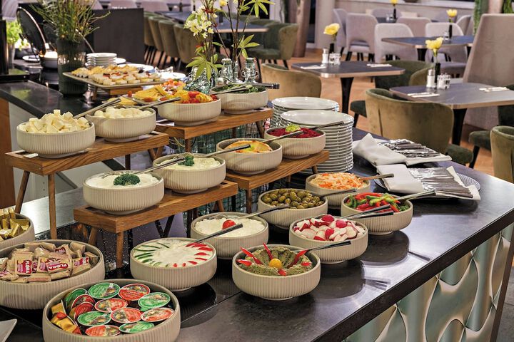 Dining 50 of 81