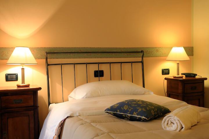 Room 7 of 38
