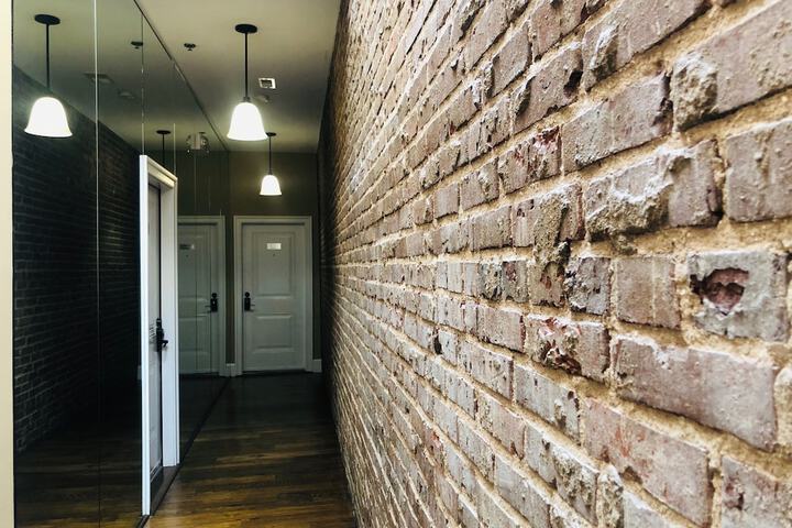 Ballroom/Hall 134 of 168