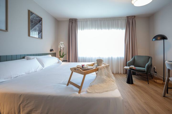 Room 8 of 38