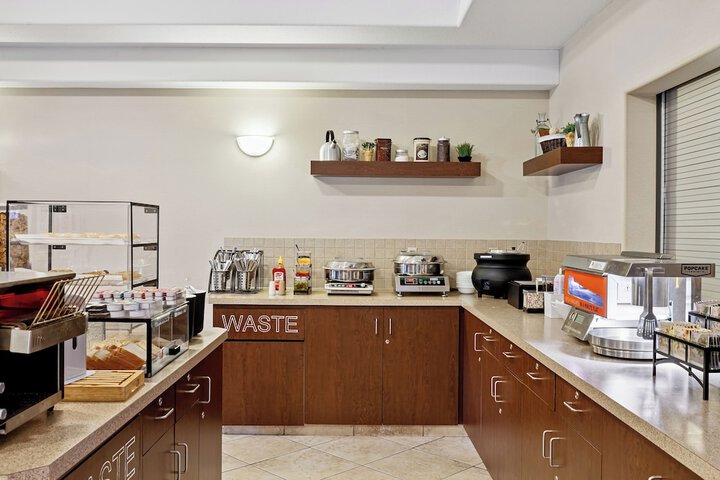 Breakfast/Coffee Service 33 of 38