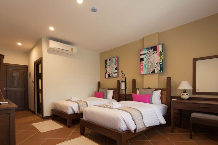 Room 15 of 123