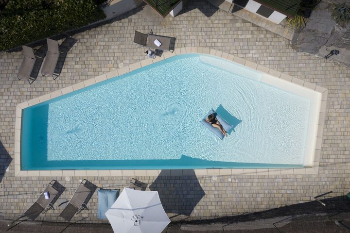 Pool 32 of 42