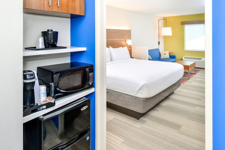 Room 20 of 53
