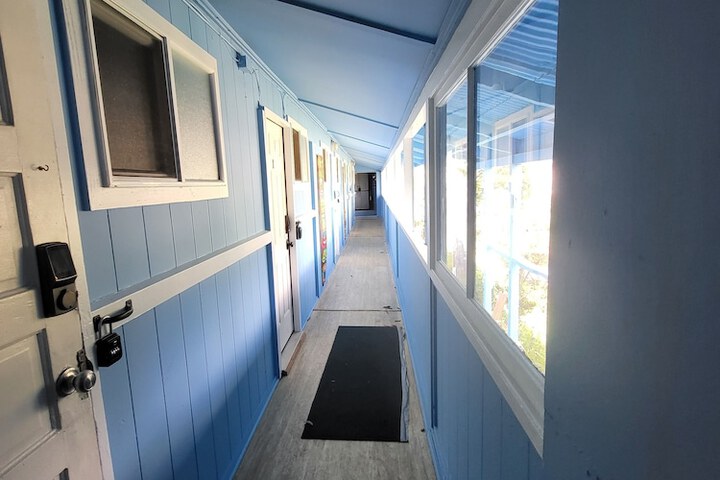 Ballroom/Hall 202 of 222