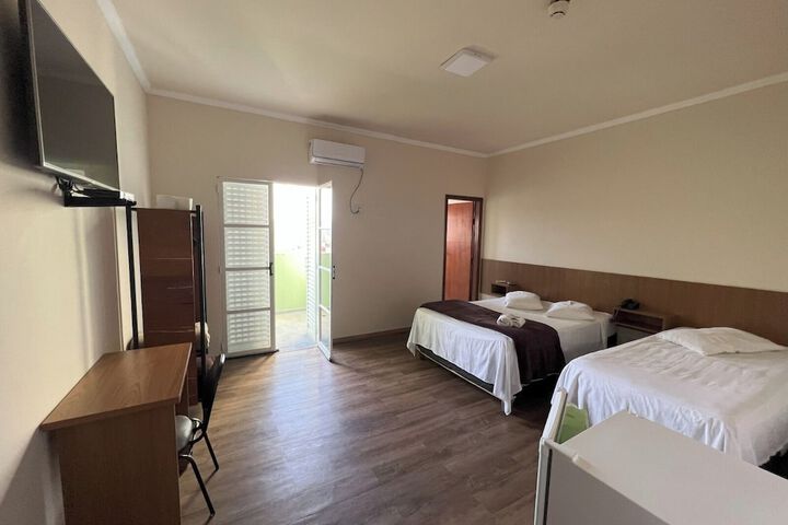 Room 43 of 64