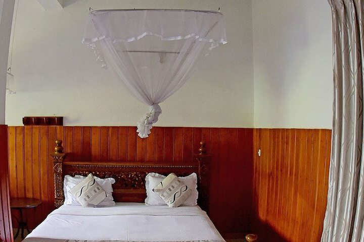Room 3 of 21