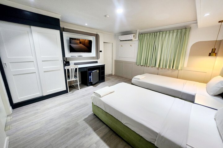 Room 26 of 58