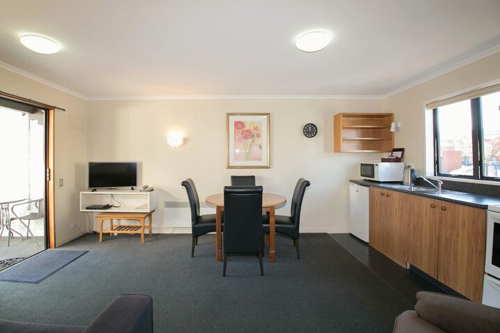 Room 42 of 104