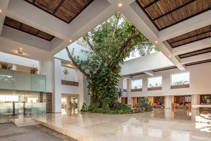 Lobby Photos
