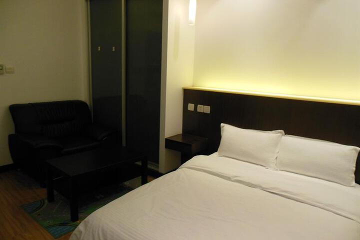 SHANGHAI MORDEN UNIVERSE HOTEL APARTMENT